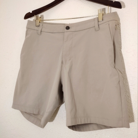 Lululemon Athletica Commission Classic-Fit Short 7"Warpstreme - Picture 8 of 12